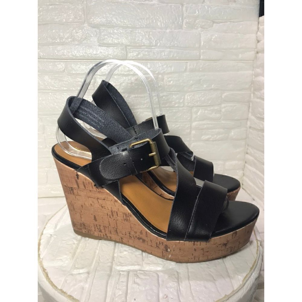 Mossimo Sandals   - Picture 4 of 7